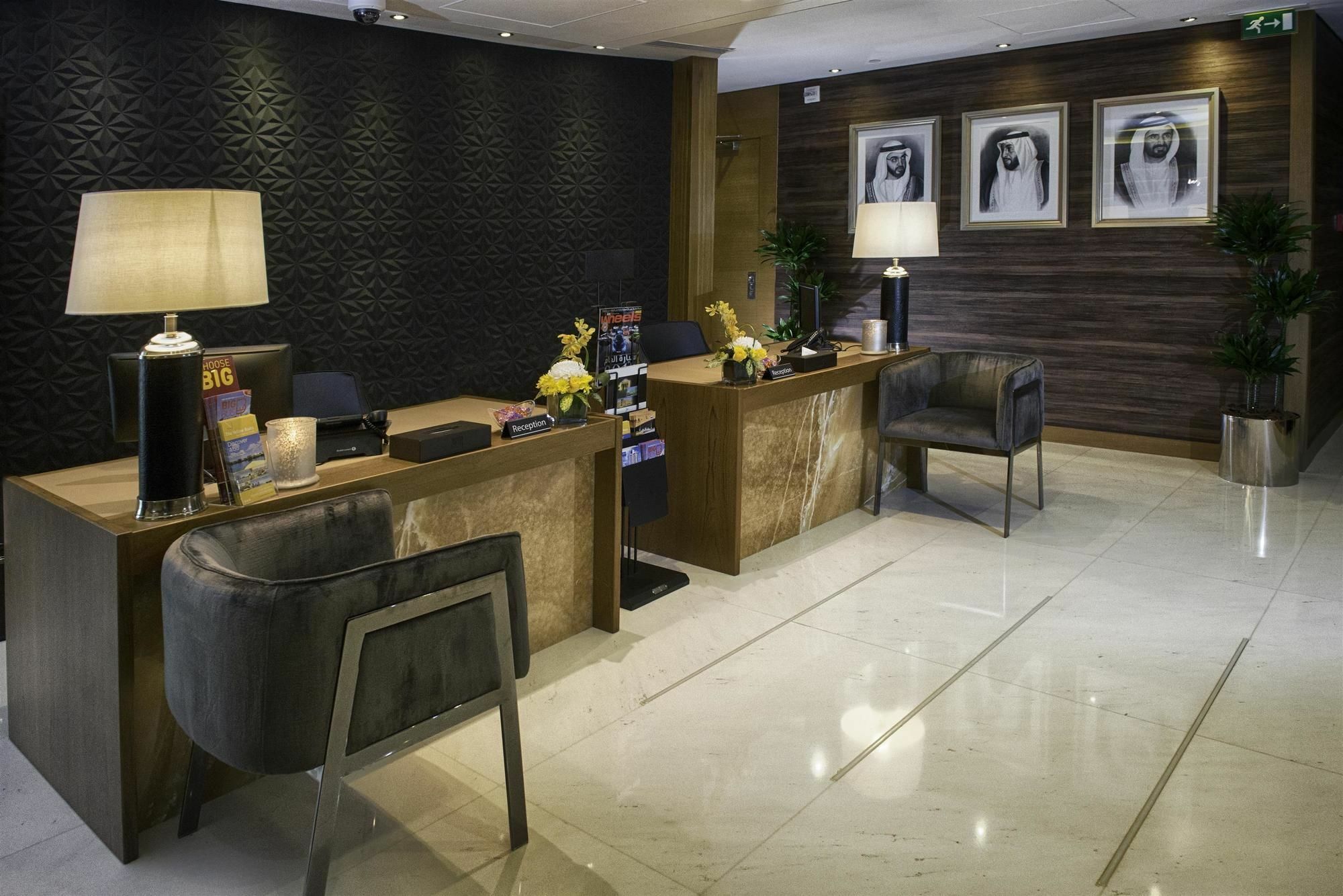 Tryp By Wyndham Abu Dhabi City Center Exterior photo